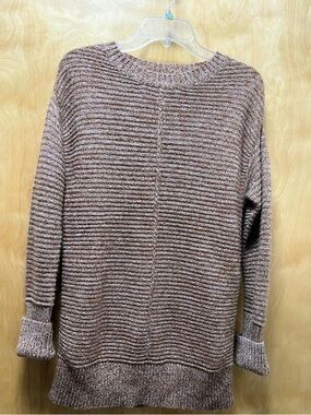 Nine West Cozy Brown Ribbed Knit Sweater with gold thread accents.